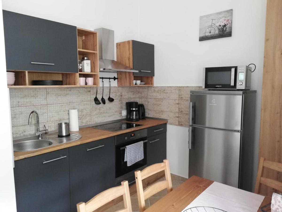 Gold 2 Apartman Sopron Exteriör bild